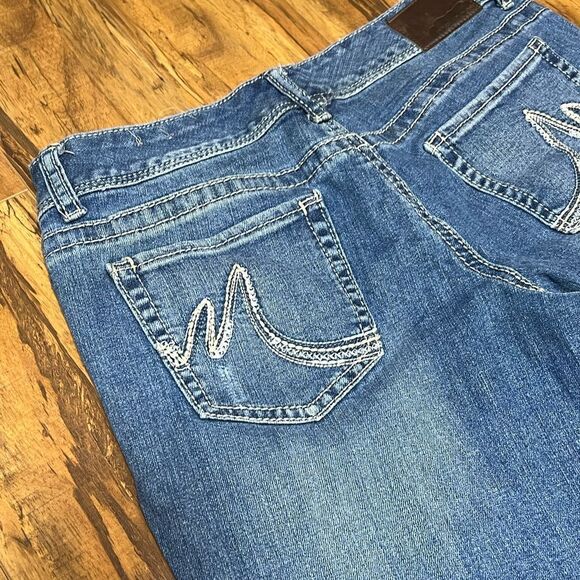 MAURICES Women’s Denim Jean Size 9/10 Reg - Picture 9 of 11